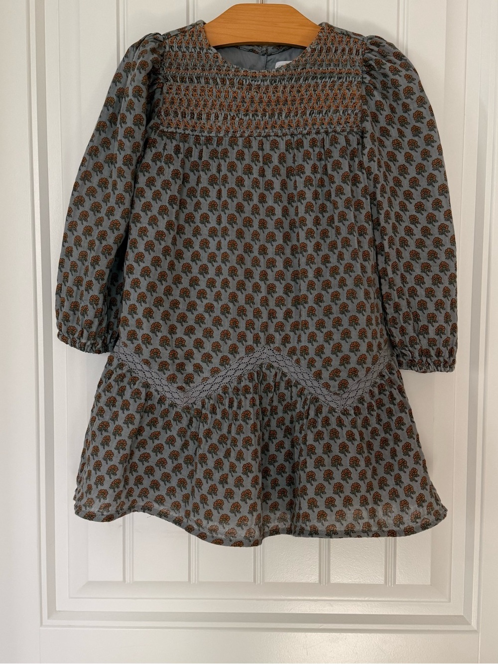 Zara Girls Dress Size 5 Years Floral Smocked Boho Long Sleeve